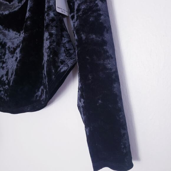 NEW Free People Date Velvet Blouse Long Sleeve Cowl Neck Black L - Picture 4 of 11